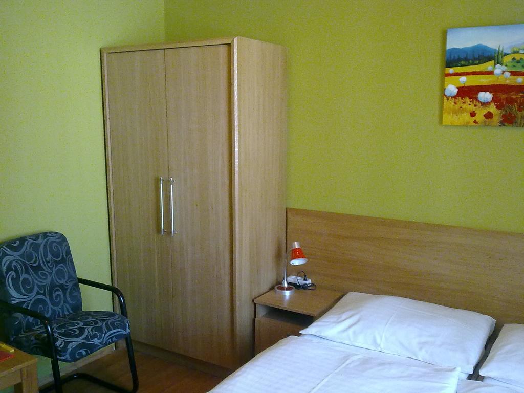 Pension Duel Ústí nad Labem Екстериор снимка